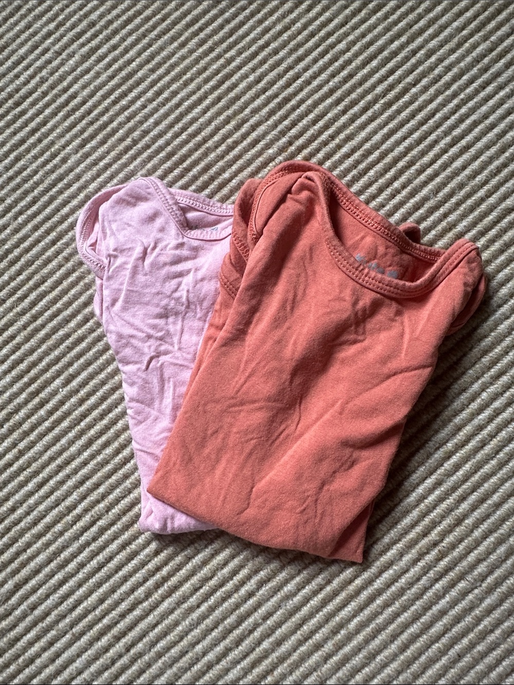 Kyte Baby Body Suits 6-12m